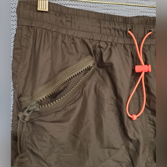 ASOS Parachute Shorts, Size 10 - Picture 4 of 9